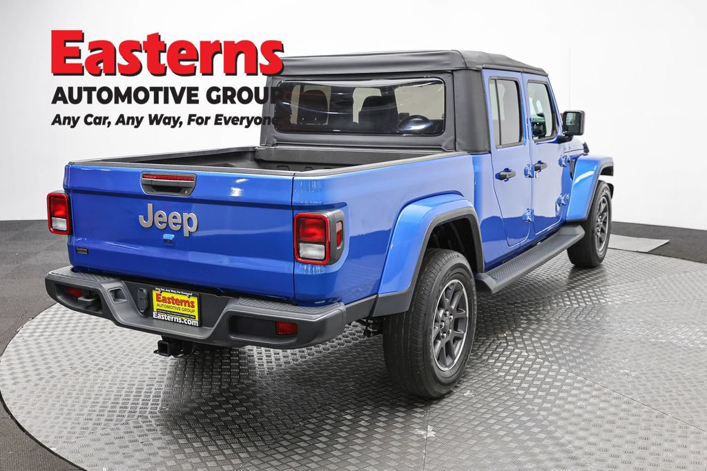 Used 2021 Jeep Gladiator Overland AWD/4WD image 5