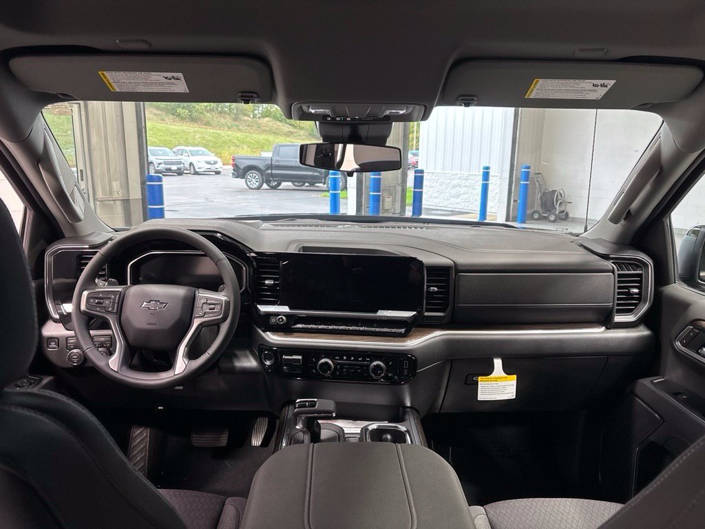 New 2026 Chevrolet Silverado 1500 RST AWD/4WD image 11
