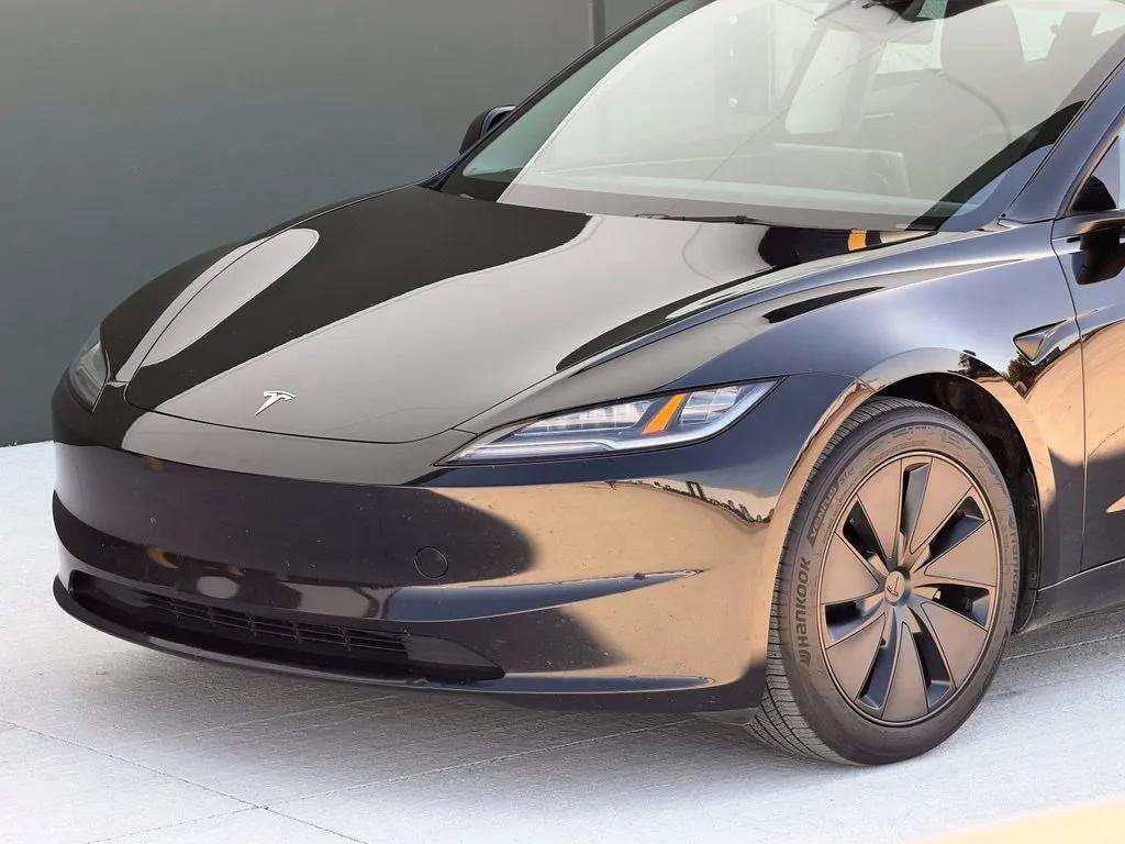 Used 2024 Tesla Model 3 Long Range AWD/4WD image 31