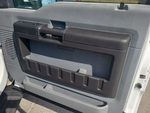 Used 2012 Ford F450 XL w/ PWR Equipment Group image 26