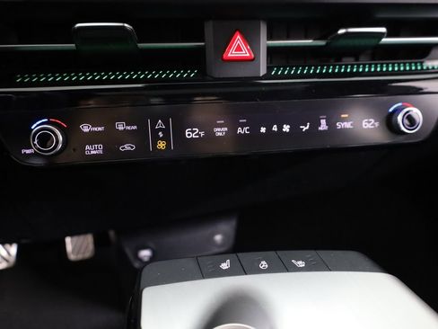 Used 2023 Kia EV6 GT image 28