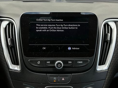 Used 2024 Chevrolet Malibu LT image 32