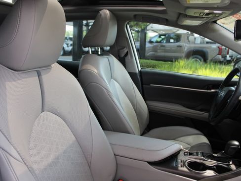 Certified 2022 Toyota Camry XSE w/ Navigation Package FWD image 40