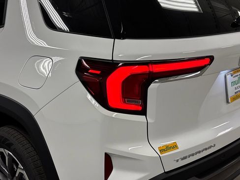 New 2027 GMC Terrain Elevation w/ Elevation Premium Package FWD image 13