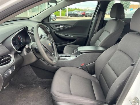 Used 2024 Chevrolet Malibu LT FWD image 16
