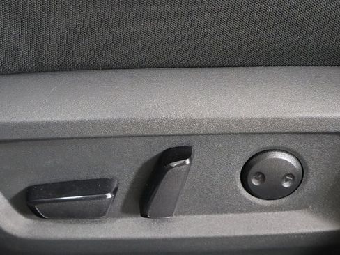 Used 2026 Nissan Rogue SV FWD image 22
