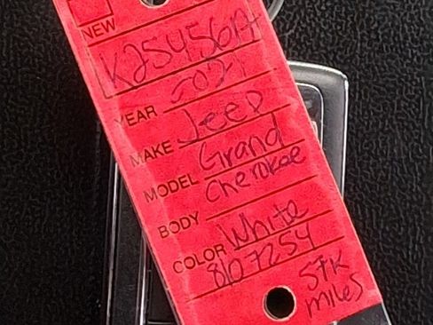 Used 2021 Jeep Grand Cherokee L Limited w/ Luxury Tech Group II image 13