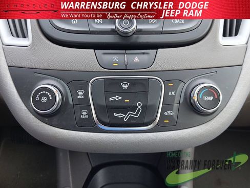 Used 2022 Chevrolet Malibu LS FWD image 21