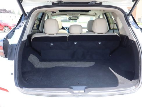 Used 2022 Nissan Murano Platinum w/ Cargo Package AWD/4WD image 11