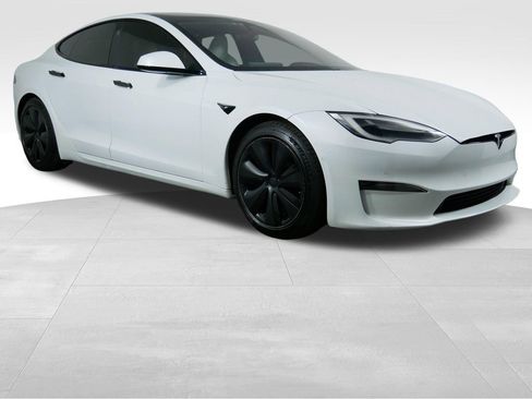 Used 2021 Tesla Model S Plaid AWD/4WD image 2