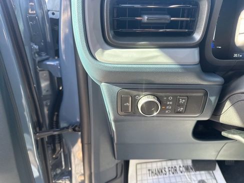 New 2025 Ford Maverick XLT w/ XLT Luxury Package image 18