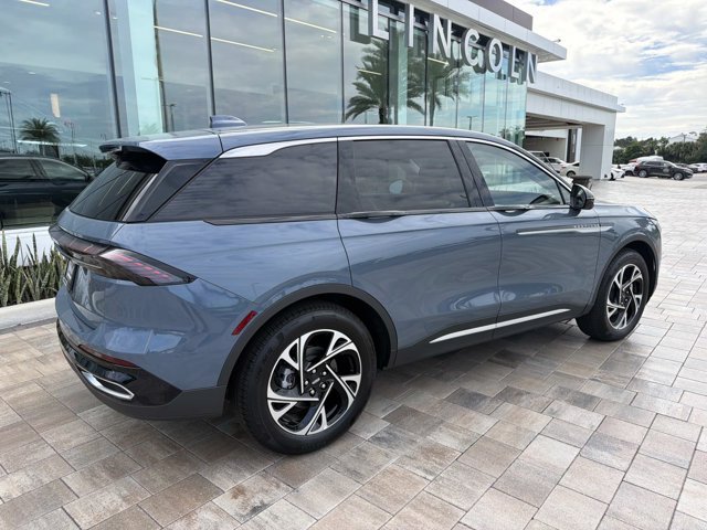 New 2026 Lincoln Nautilus Premier AWD/4WD image 2