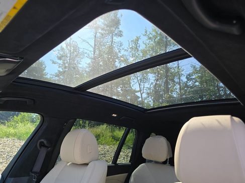 Used 2021 BMW X7 xDrive40i w/ Premium Package AWD/4WD image 24