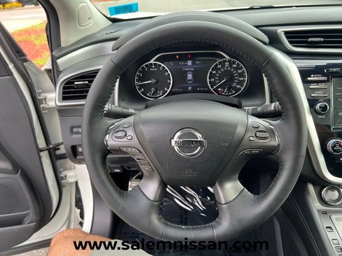 Used 2022 Nissan Murano SL w/ SL Moonroof Package AWD/4WD image 13