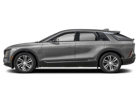 Used 2023 Cadillac Lyriq 2WD image 42