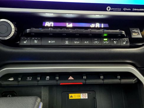 Used 2023 Toyota Tundra Platinum image 41