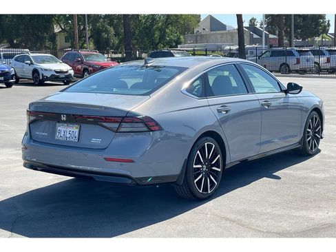 Used 2024 Honda Accord Touring image 6
