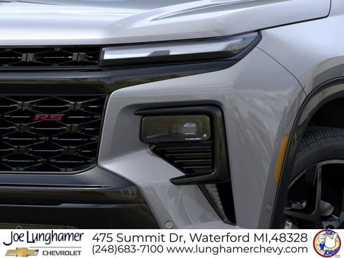 New 2026 Chevrolet Traverse RS w/ LPO, Floor Liner Package AWD/4WD image 10