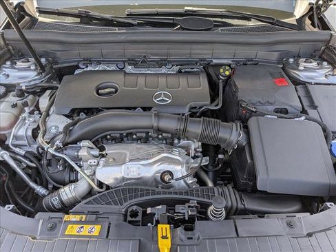 Certified 2023 Mercedes-Benz GLB 250 4MATIC image 24
