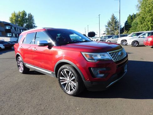 Used 2017 Ford Explorer Platinum AWD/4WD image 1