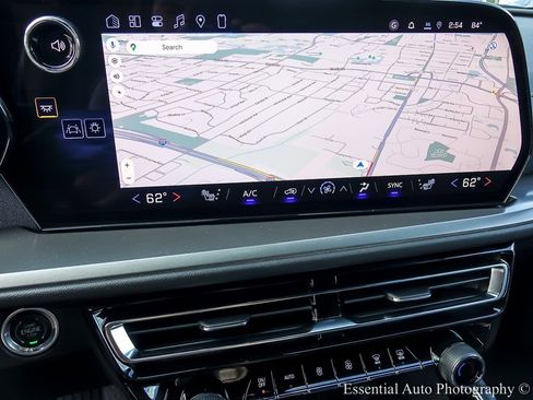 New 2026 Chevrolet Traverse LT w/ Enhanced Driving Package image 18