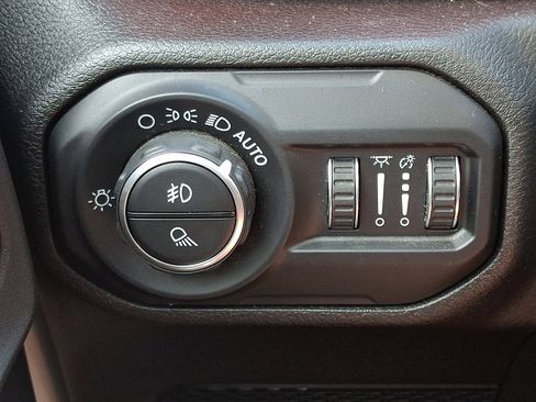 Used 2020 Jeep Gladiator Rubicon w/ Cold Weather Group image 26