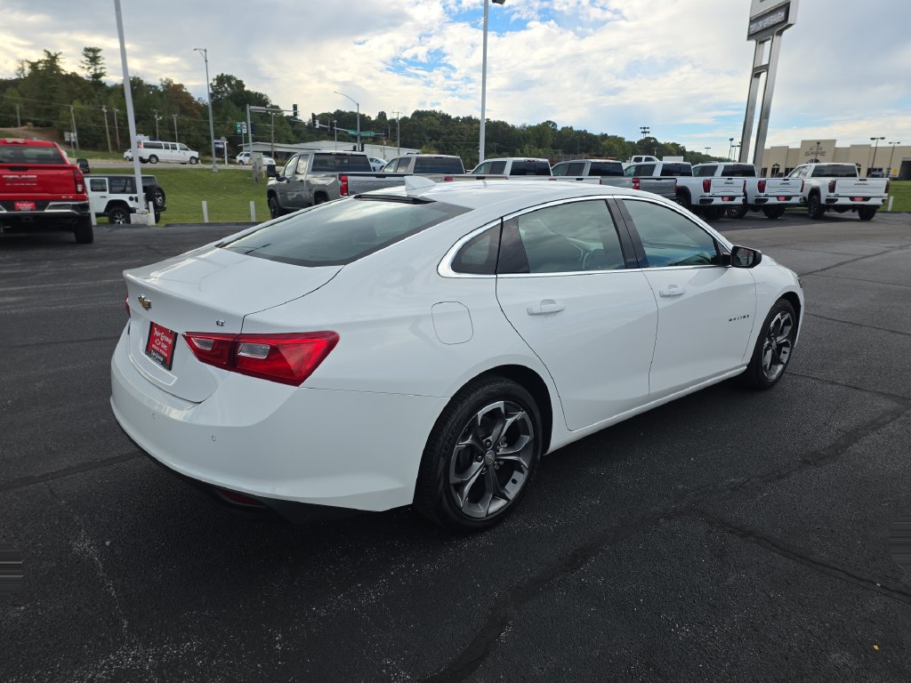Used 2024 Chevrolet Malibu LT FWD image 8