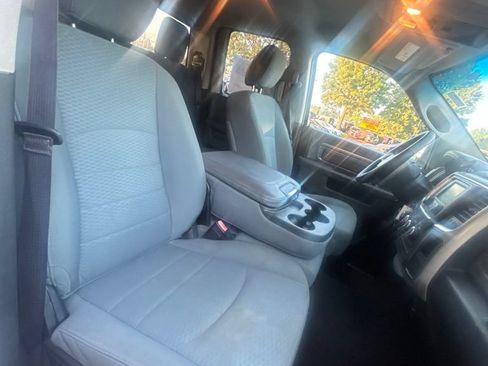 Used 2016 RAM 1500 Classic SLT RWD image 16