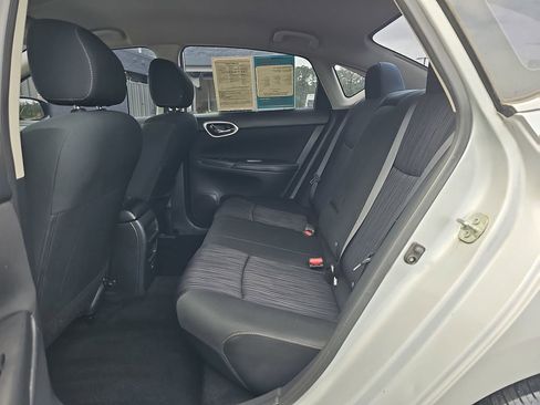 Used 2019 Nissan Sentra SV FWD image 19