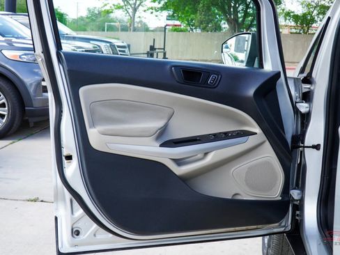 Used 2018 Ford EcoSport S image 12