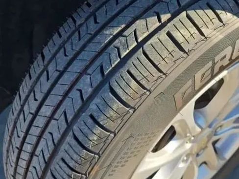 Used 2021 Chevrolet Equinox LT image 49