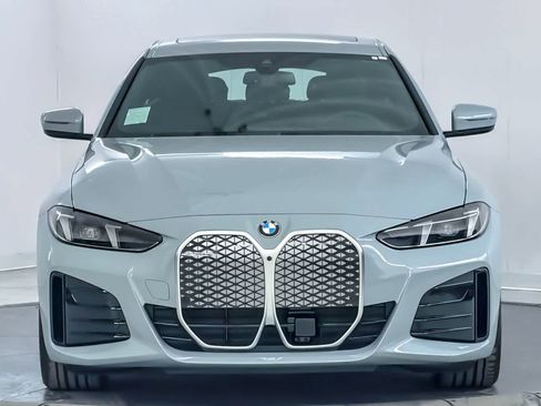 New 2026 BMW i4 xDrive40i w/ M Sport Package AWD/4WD image 10