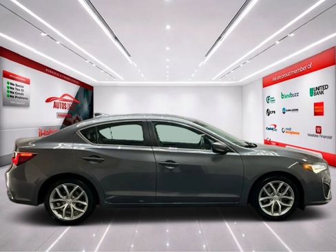 Used 2020 Acura ILX image 9