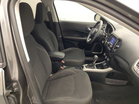 Used 2018 Jeep Compass Sport FWD image 21