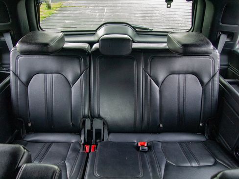 Used 2021 Ford Expedition Limited w/ Cargo Package AWD/4WD image 29