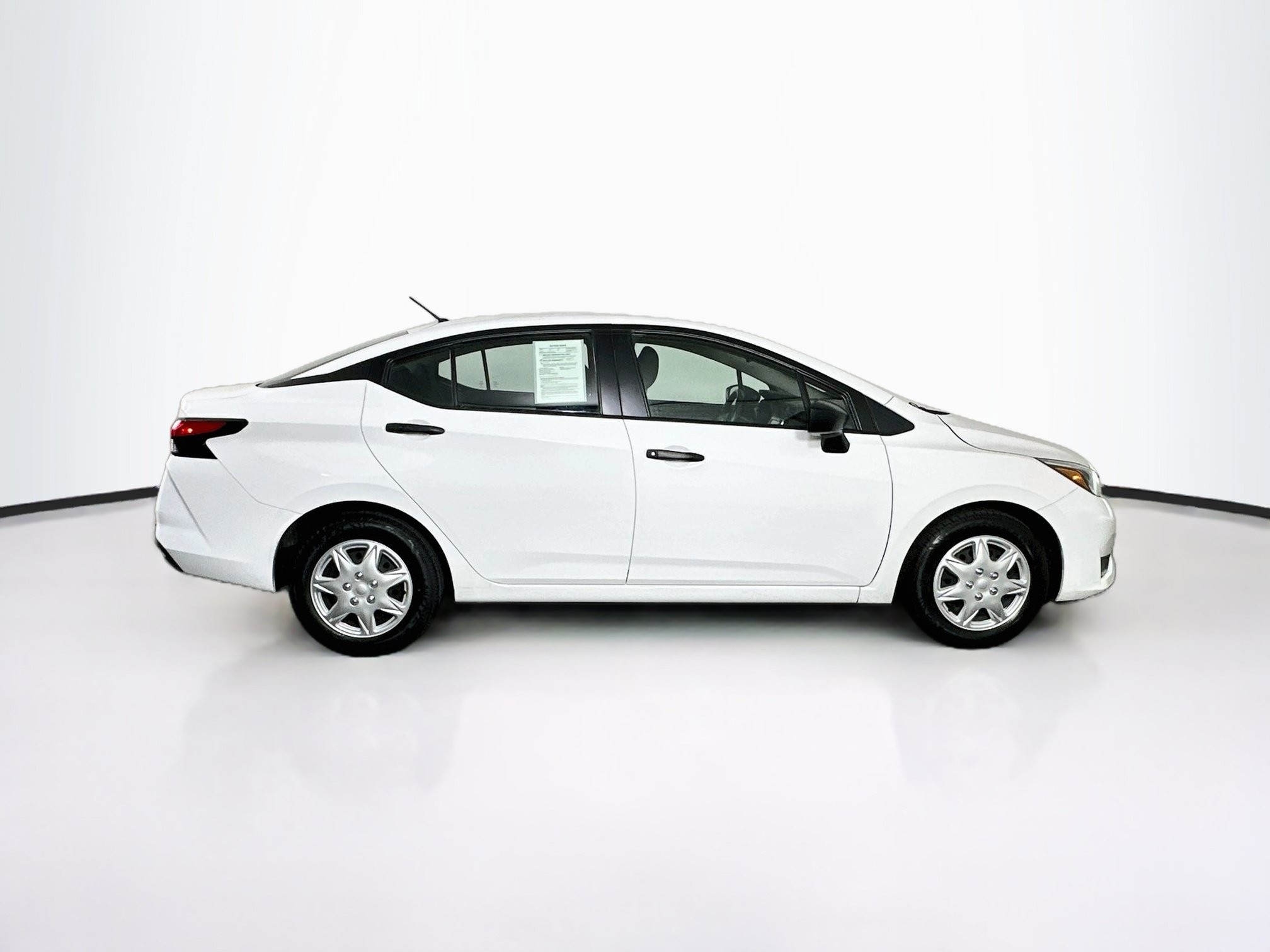 Used 2025 Nissan Versa S FWD image 10