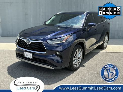Used 2023 Toyota Highlander Platinum AWD/4WD image 1