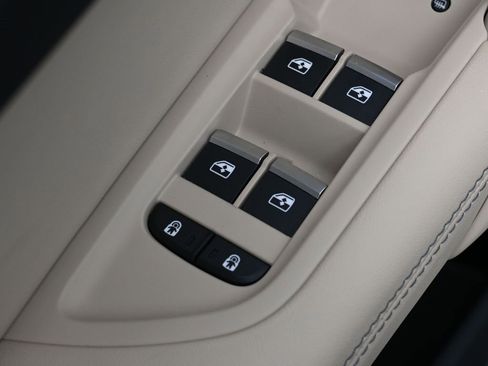 Used 2022 Audi Q5 2.0T Prestige w/ Prestige Package image 13