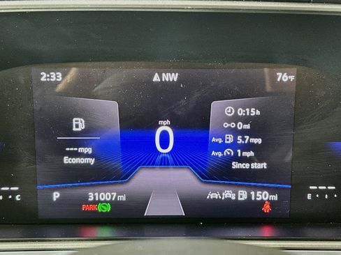 Used 2025 Volkswagen Taos SE FWD image 19