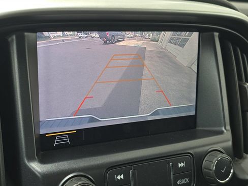 Used 2019 Chevrolet Colorado LT w/ Safety Package AWD/4WD image 18