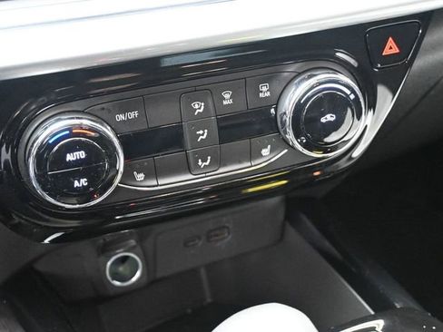 Used 2024 Chevrolet Trax LT w/ Driver Confidence Package image 35