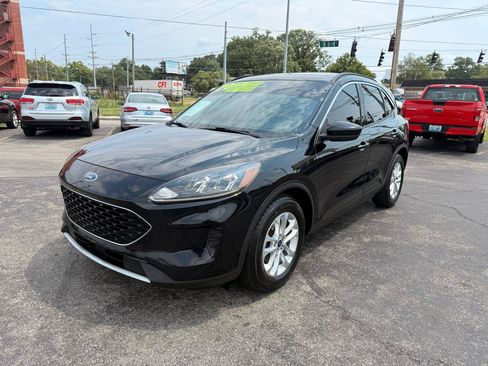 Used 2020 Ford Escape SE FWD image 4