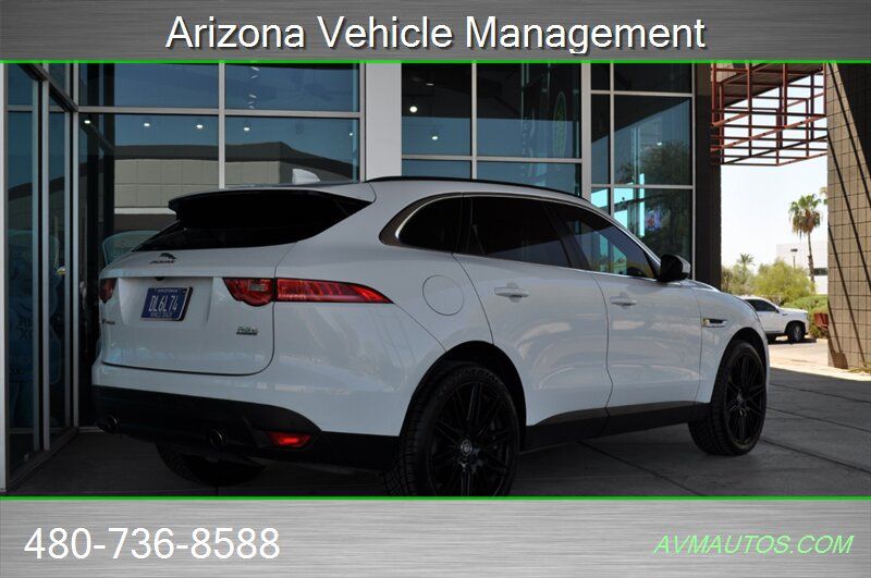 Used 2017 Jaguar F-PACE Prestige AWD/4WD image 10