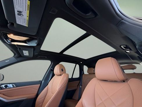 Used 2023 BMW X5 sDrive40i w/ Premium Package RWD image 32