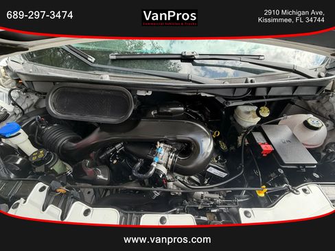Used 2015 Ford Transit 250 130 Low Roof RWD image 16