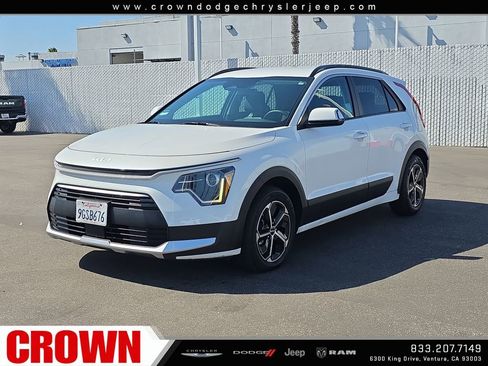 Used 2023 Kia Niro EX FWD image 3