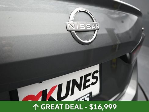 Used 2023 Nissan Altima 2.5 SV image 18