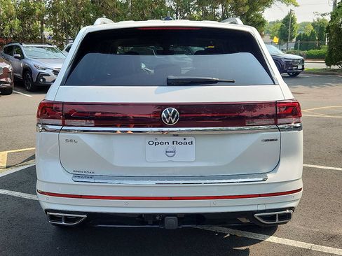 Used 2024 Volkswagen Atlas SEL Premium R-Line AWD/4WD image 5