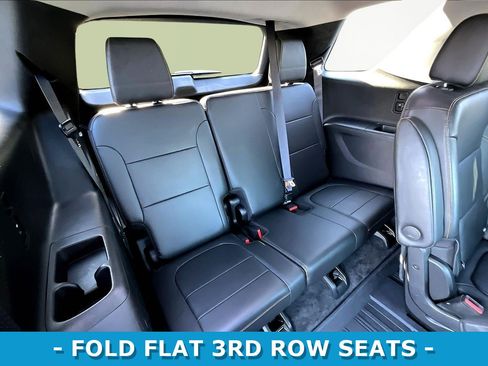 Used 2019 Chevrolet Traverse LT w/ LT Premium Package image 27