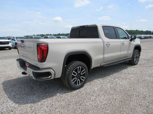 New 2026 GMC Sierra 1500 AT4 w/ AT4 Premium Package AWD/4WD image 4